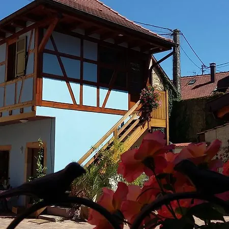 Dans Cite Medievale *